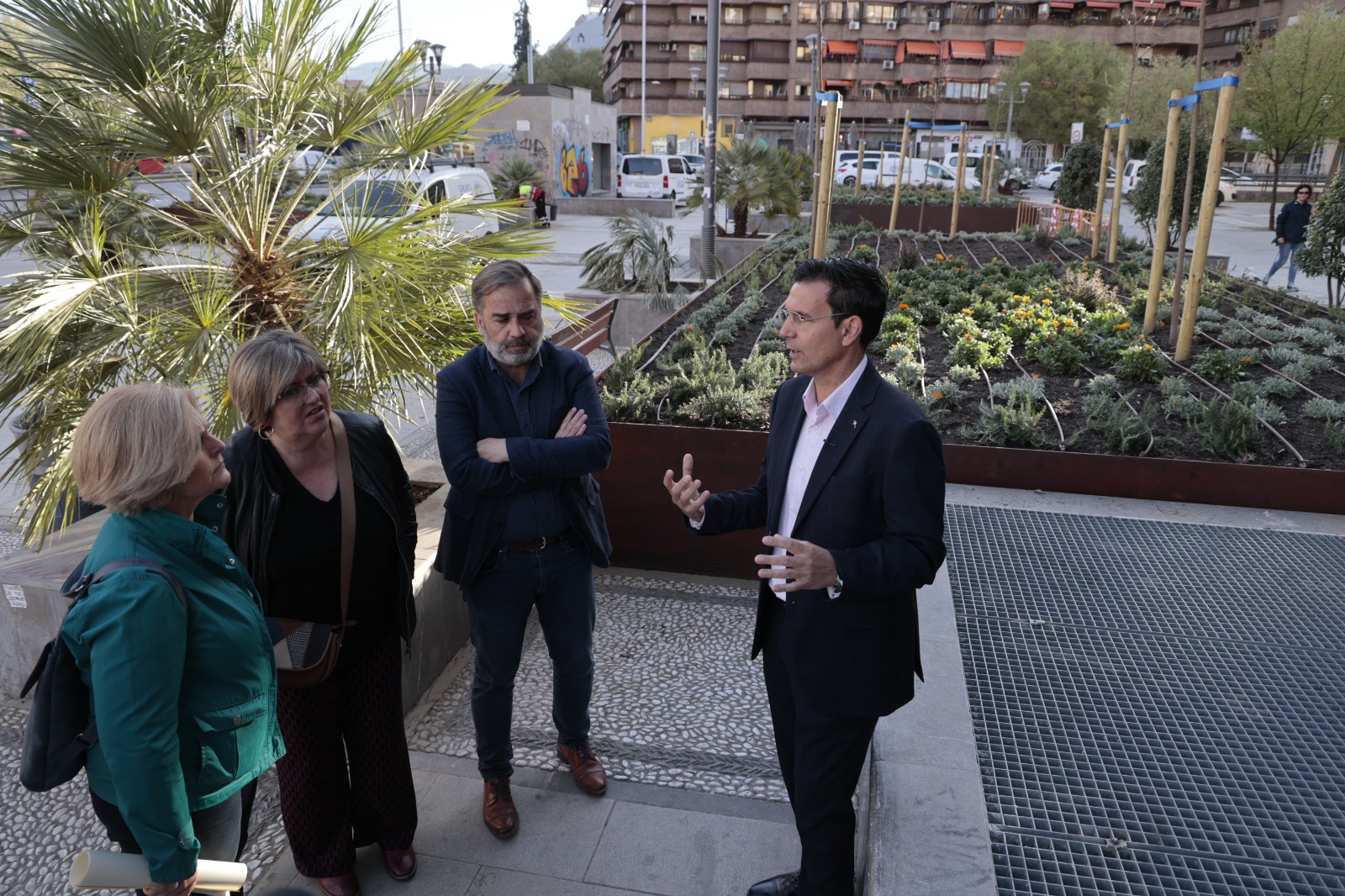 ©Ayto.Granada: EL AYUNTAMIENTO CULMINA LOS TRABAJOS PARA DOTAR DE ESPACIOS VERDES Y DE SOMBRAS LA PLAZA EINSTEIN ©Ayto.Granada: EL AYUNTAMIENTO CULMINA LOS TRABAJOS PARA DOTAR DE ESPACIOS VERDES Y DE SOMBRAS LA PLAZA EINSTEIN